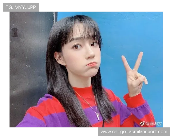 乒乓女将的甜飒新风尚：自拍比心，魅力无限